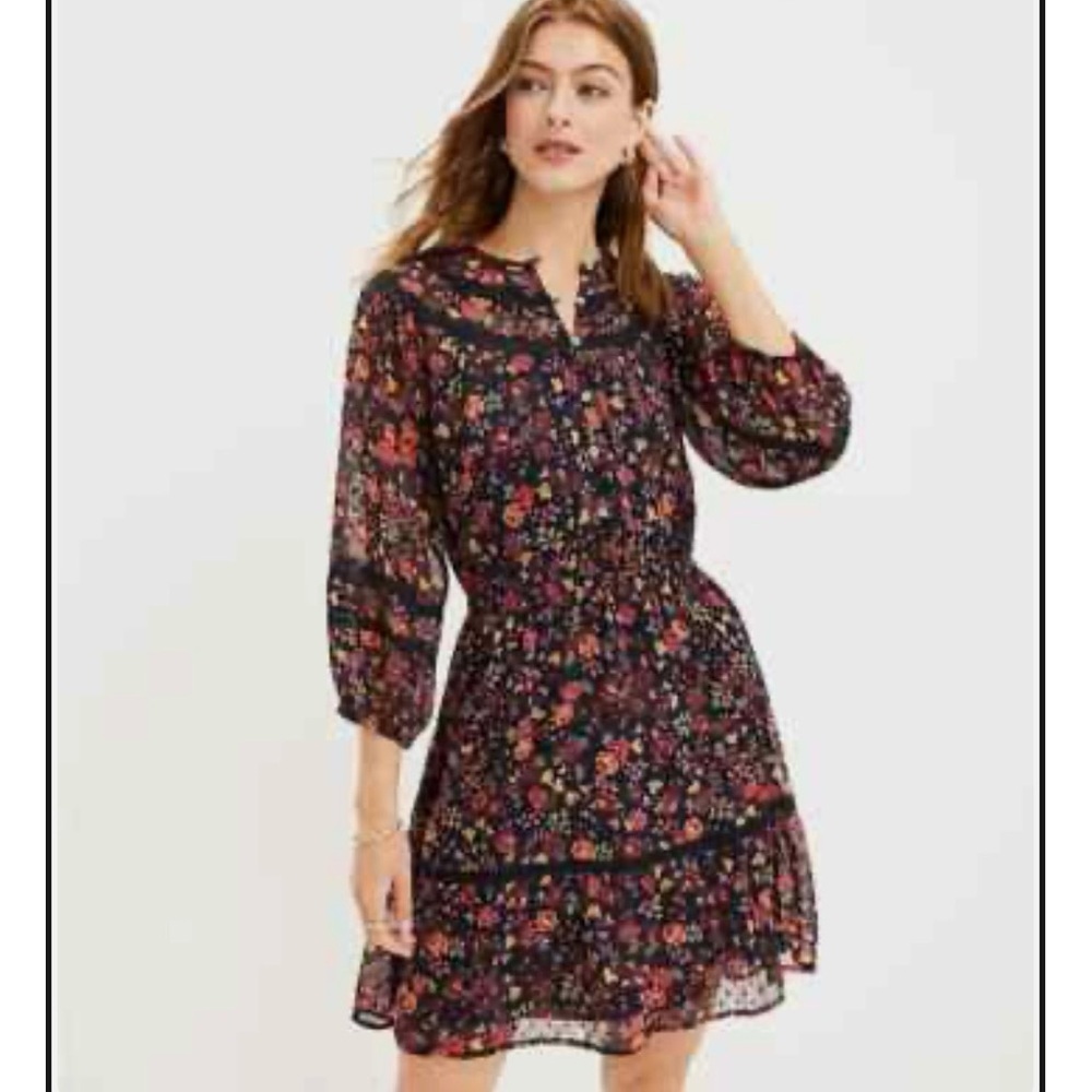 Loft Tiered Floral Black Lace Trim 3/4 Sleeve Size L, Sheer Overlay​